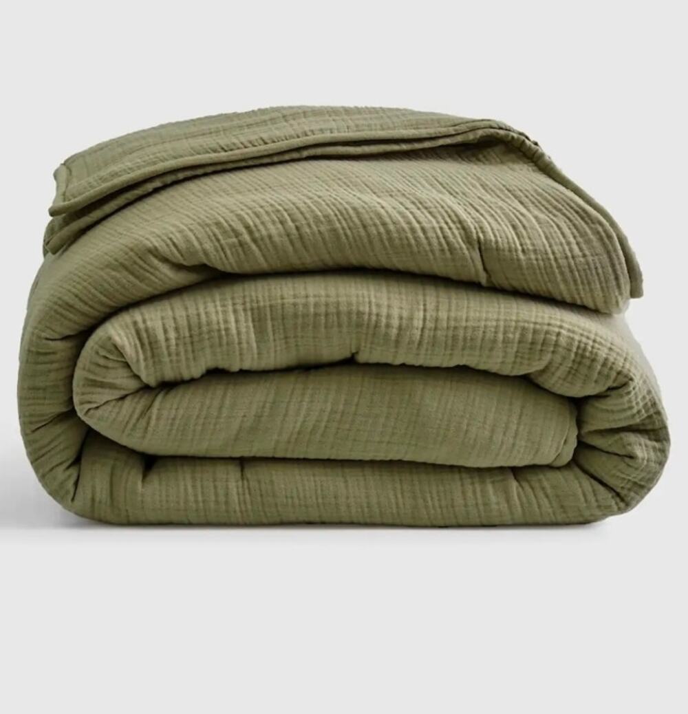 NWT Quince 100% Organic Cotton Gauze Dream Quilt Twin Olive Green $130 MSRP